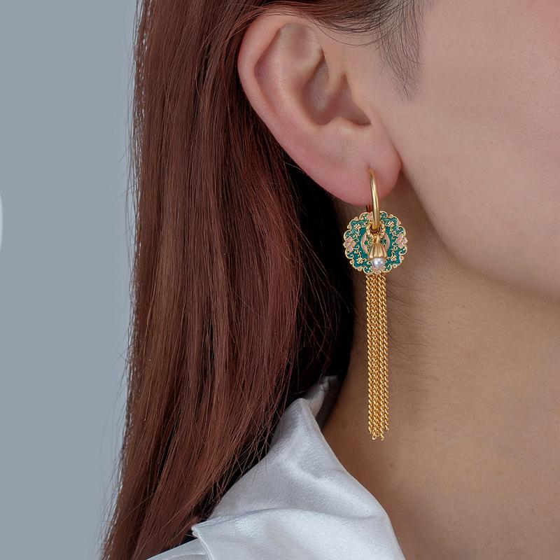 Elegante chinesische Quasten- & Perlenohrringe mit Glasur-Blumendesign für Damen