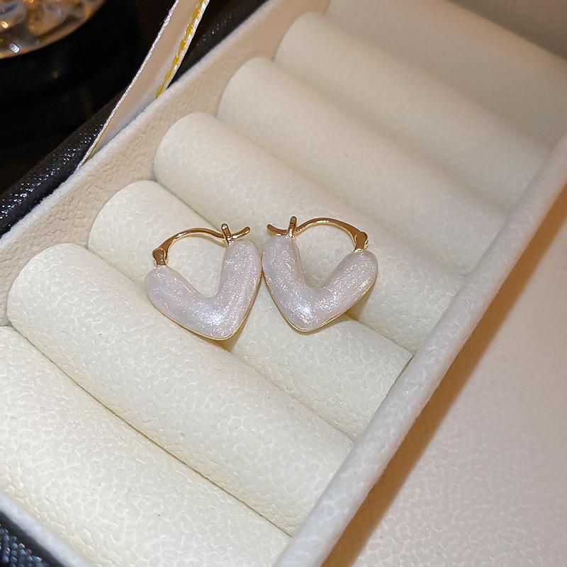 Real gold electroplated silver needle diamond set pearl earrings French retro light luxury stud earrings fashion temperament simple earrings