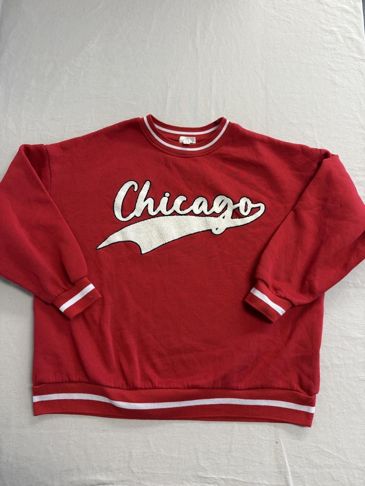 Chicago Red Crewneck - Puff Varsity Style Chicago City - L L