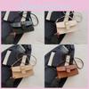 Trendige PU Crossbody Tasche für Damen Stilvolle Retro Sommer Kleine Quadratische Tasche