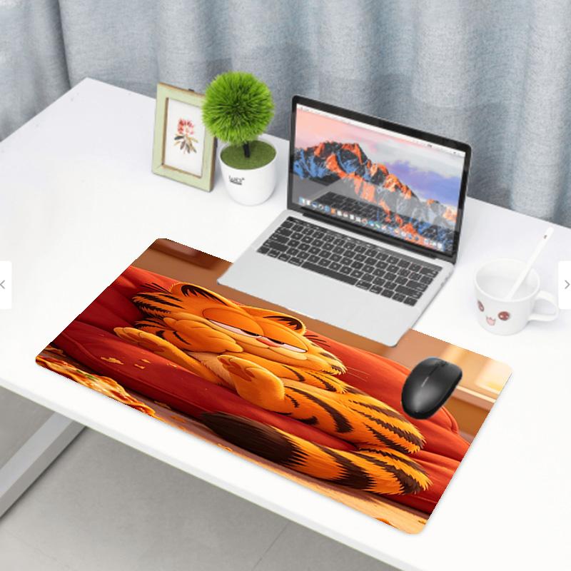 Garfield Print Mouse Pad, Anti‑Slip Desktop Keyboard Mat, for PC Laptop Gaming Working Daily Use, Cool Festival Surprise Gift