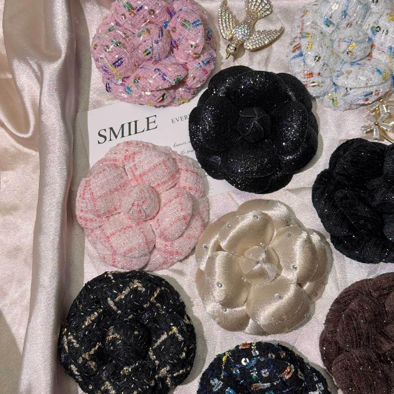 French Style Fabric Camellia Brooches Vintage Elegant Flower Lapel Pins For Women Fashion Wedding Party Badge Accessories Gifts