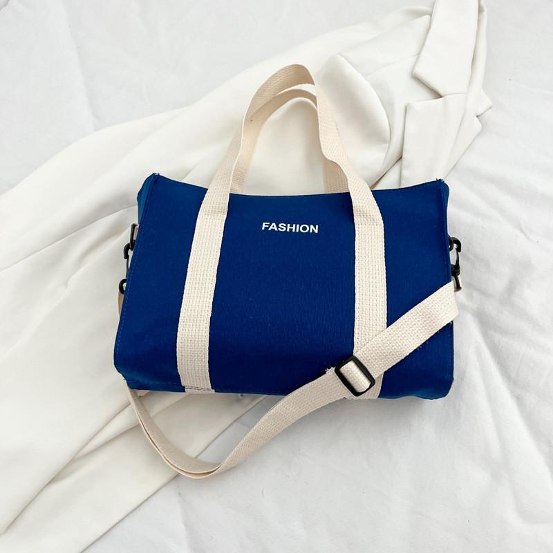 Trendy Large Capacity Shoulder Bag With Beautiful Design And Soft Fabric For Daily Fashion