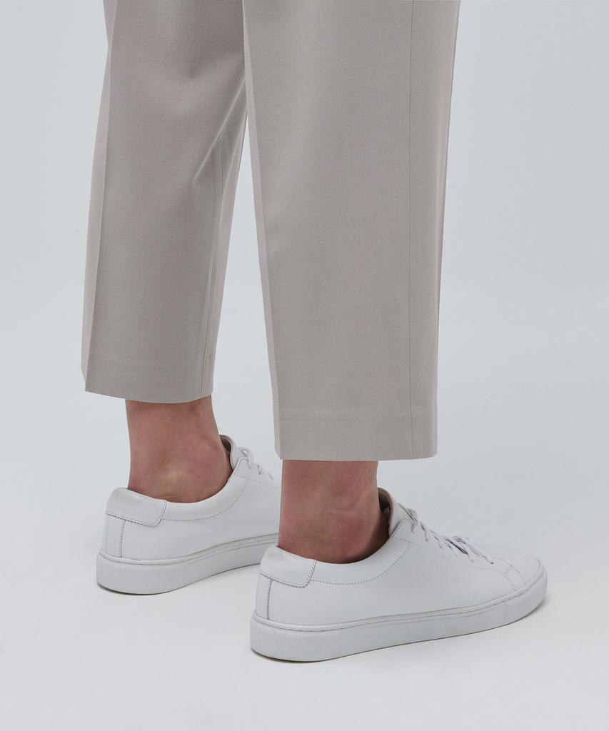 Musinsa Standard Lightweight Loose Tapered Hidden Banding Crop Slacks [Light Beige]