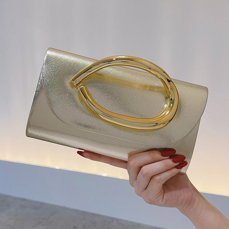 Изысканный клатч высокого класса: Элегантная вечерняя сумка для стильных женщин