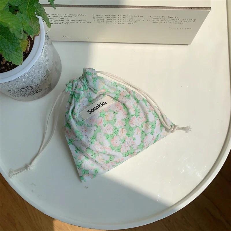 Floral Print Drawstring Coin Purse Lipstick Makeup Bag Travel Organizer Keys Earphone Storage Bag Makeup Pouch Cute Purse Wallet