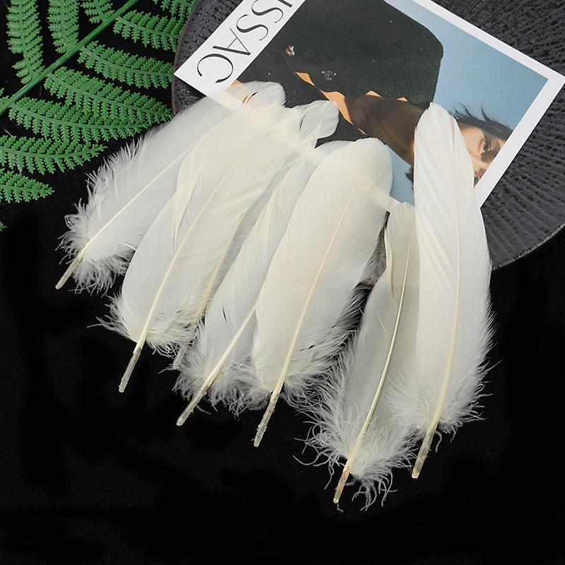 50 Colored Goose Feathers for DIY Dreamcatchers and Art Projects