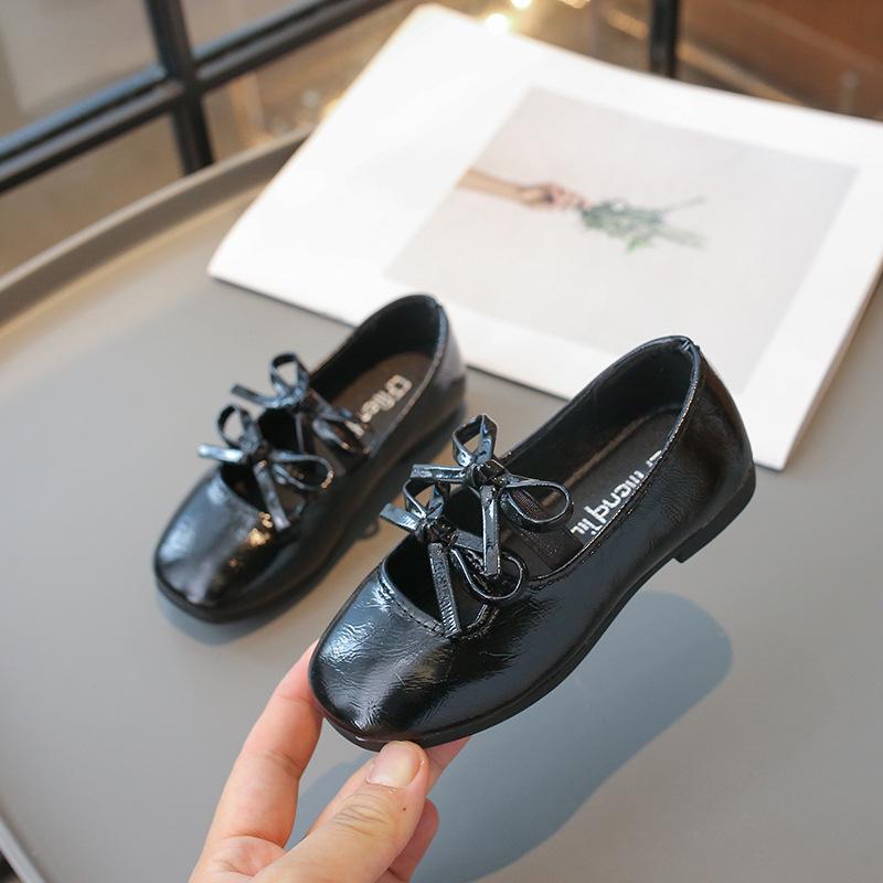 2026 Spring Children's Square Toe Leather Shoes for Baby Girls with Double Bow - New Korean Style