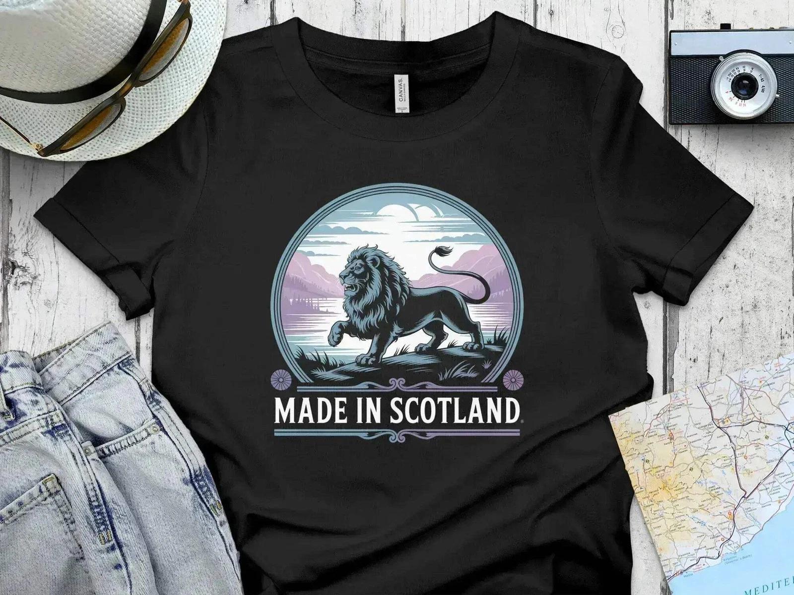 Majestic Lion Made In Scotland Scenic Moonlight T-Shirt XL