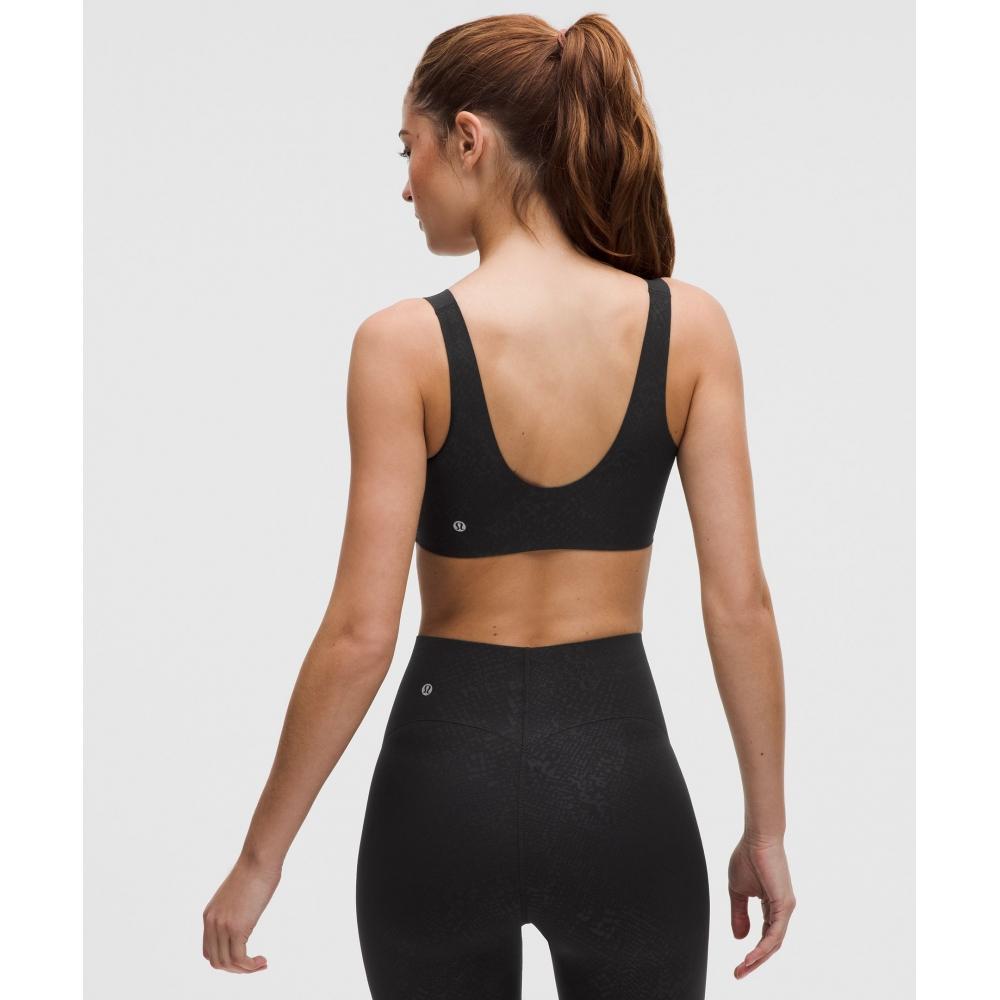 Lululemon Glow Up  Bra  Medium sUpport  B C CUp Snake struCture emBoss BlaCk