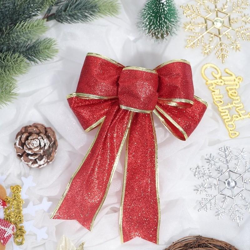 Vánoční stromek dekorace 2026 růžové koule ozdoby třpytivé vánoční hvězdy květy bobule stonky sněhové vločky mašle domácí dekorace DIY dárky