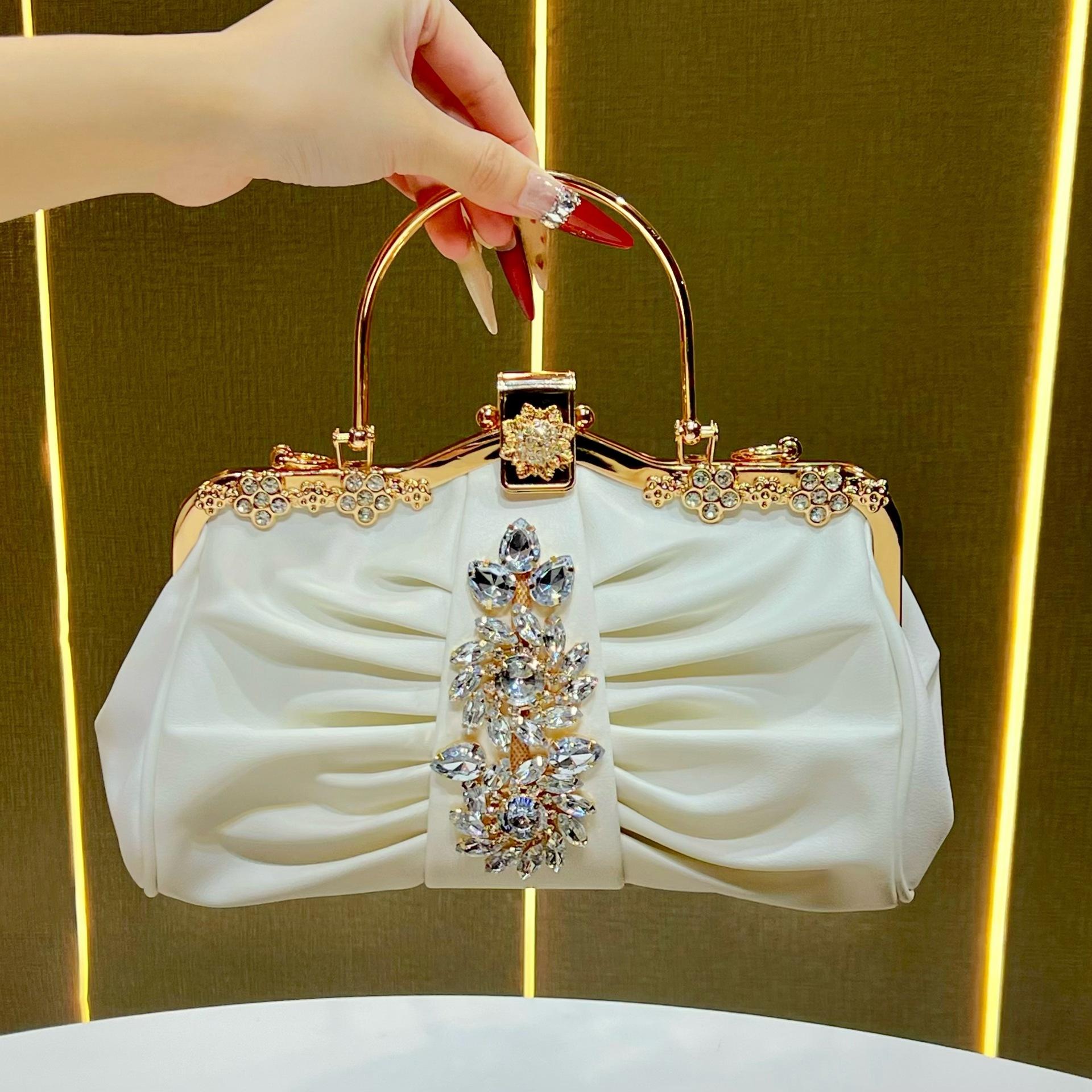 

2025 Luxury High-end Party Cloud Women s Evening Cluch Bags Lady Wedding Prom Diamonds Dinner Handbags Trend Shoulder Bags белый