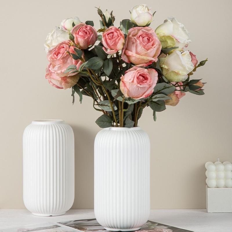 Latest Chic Striped Ceramic-Look Plastic Vase For Flowers - Durable Easy-To-Place Decorative Floral Display Piece