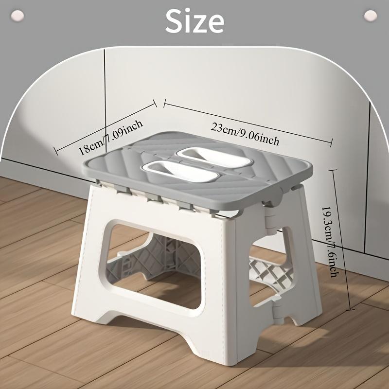 Portable Folding Stool, Lightweight and Sturdy Step Stool with Handles and Non-Slip Function, Suitable for Outdoor Camping, Fishing, Hiking, Barbecue