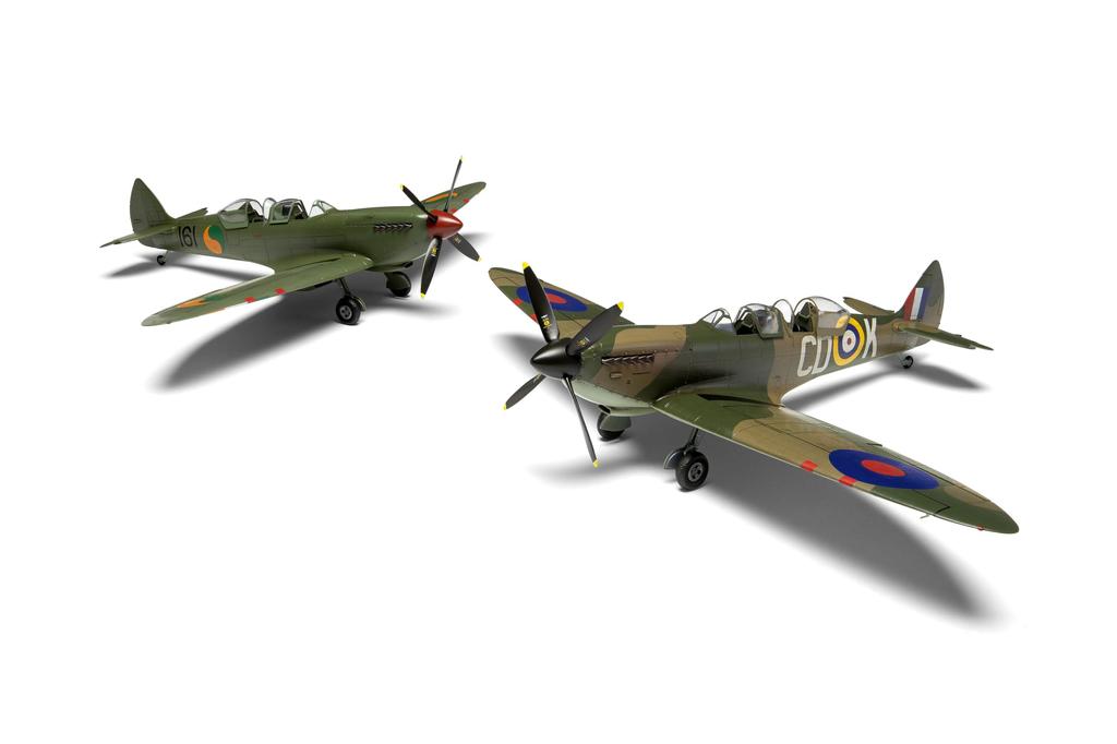 Airfix Supermarine Spitfire Plastic Model X5143 1/48 Tr.9 (Airplane)