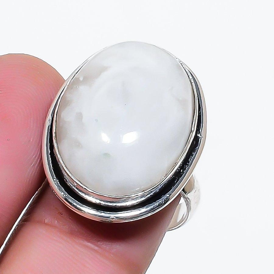 Natural Moonstone Gemstone 925 Sterling Silver Jewelry Ring Size 6.5 AR-17850