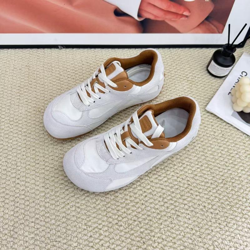 

New fashion Maillard retro women s flat-bottomed casual shoes sports color matching beef tendon sole 40 белый