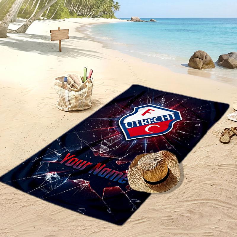 FC Utrecht Personalisiertes Bedrucktes Strandtuch Fußballlogo Unterstützung Benutzerdefinierter Name Text Absorptionsfähiges Handtuch für Sport Reisen Besonderes Geschenk