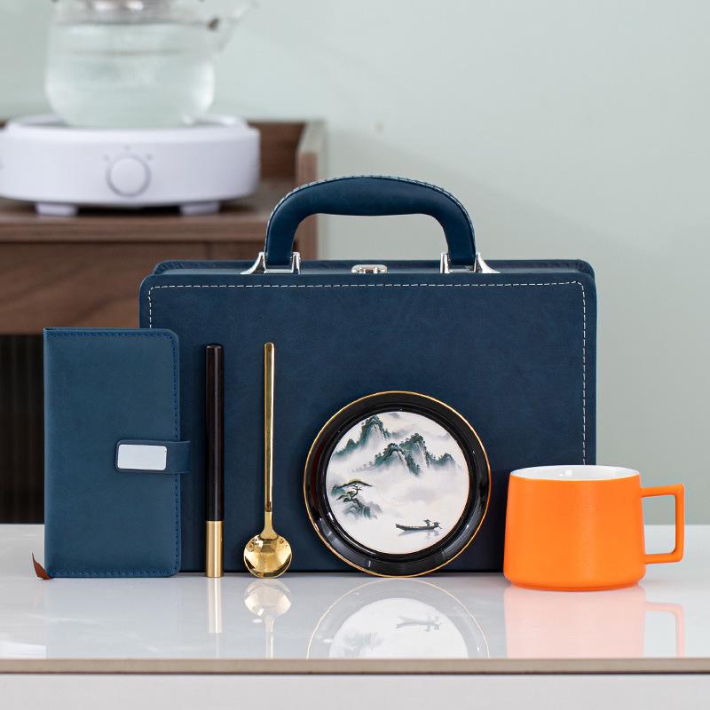 Creative Business Gift Set: Coffee Cup & Notebook for Corporate Meetings and Team Building