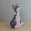 Fortune Cat Ornament Resin Material Fine Craftsmanship Cat Sculpture Wealth Symbol Decor Home Party Decoration