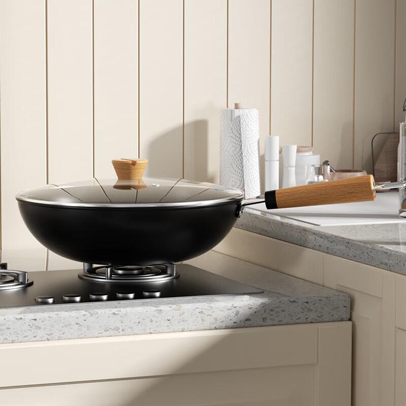 Cooker King Traditional Cast Iron Wok