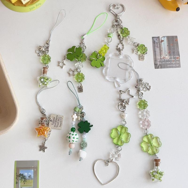 1Pcs Cute Bag Pendant Four-Leaf Clover Beaded Keychain For Women And Girls Lucky Star Wishing Bottle Phone Case Charms Decor
