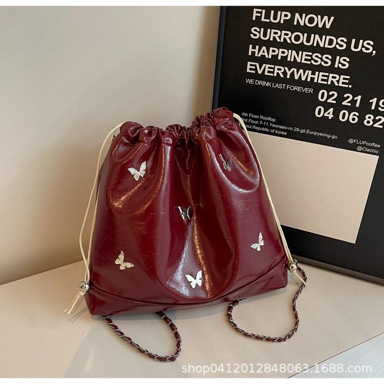 

Fashion chain bag women s summer 2025 new shoulder oblique span bag butterfly pleated bucket backpack бордовый