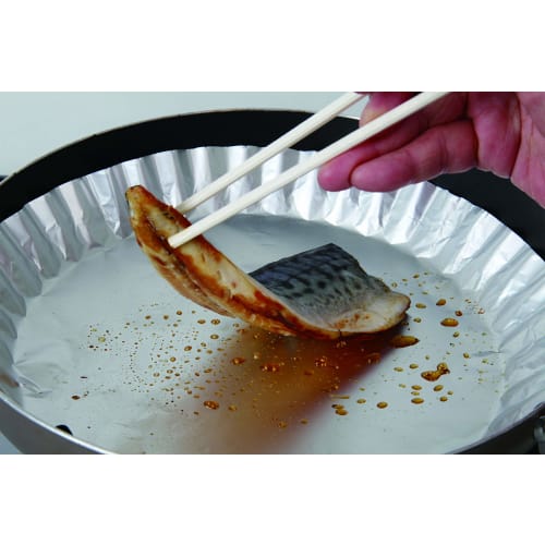 Alphamic Aluminiumbleche für 26 cm Bratpfannen, Silber, ca.. 21,1 cm Bodendurchmesser x 3,7 cm Höhe, Silikonbeschichtet, Antihaftbeschichtet, Hält Gegrillten Fisch C