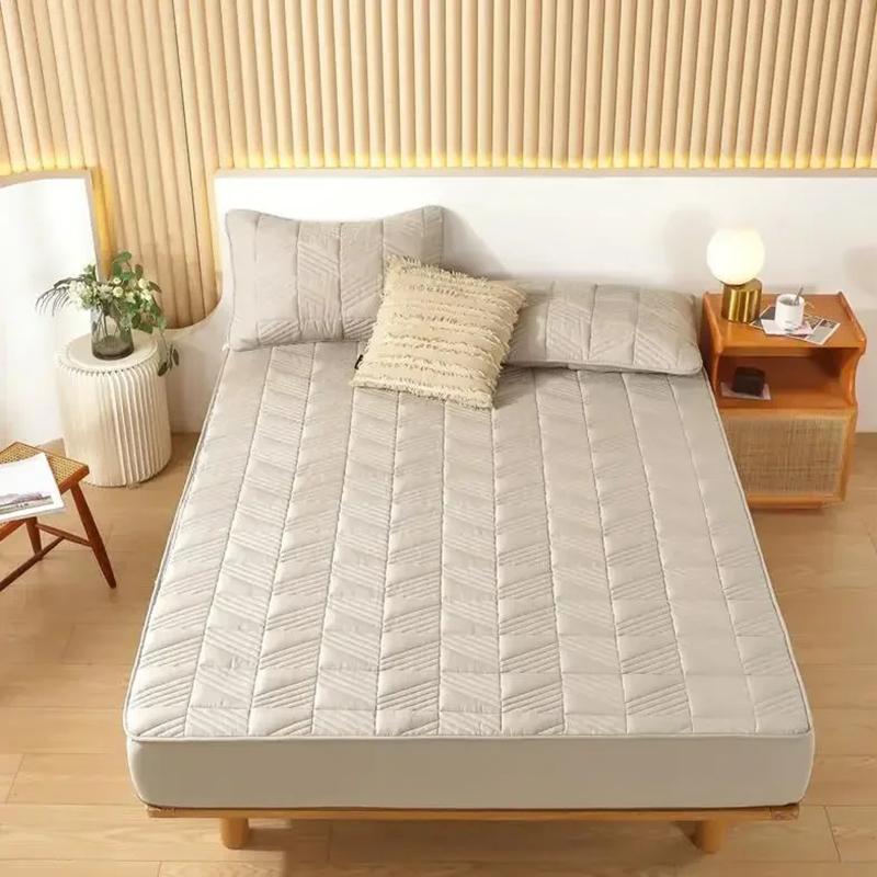 Breathable and Anti-Bacterial Mattress Topper with Air-Permeable Bed Pad for a Comfortable Night's Sleep