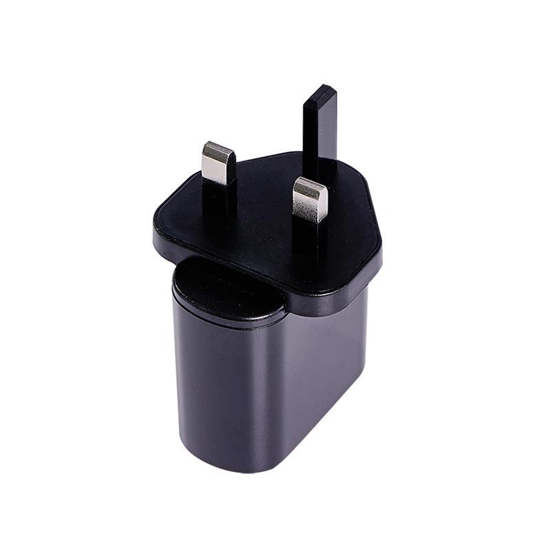 5V2A Fast Charger with Three Ports & Digital Display - Compatible with Apple, PDQC; UK & EU Plugs