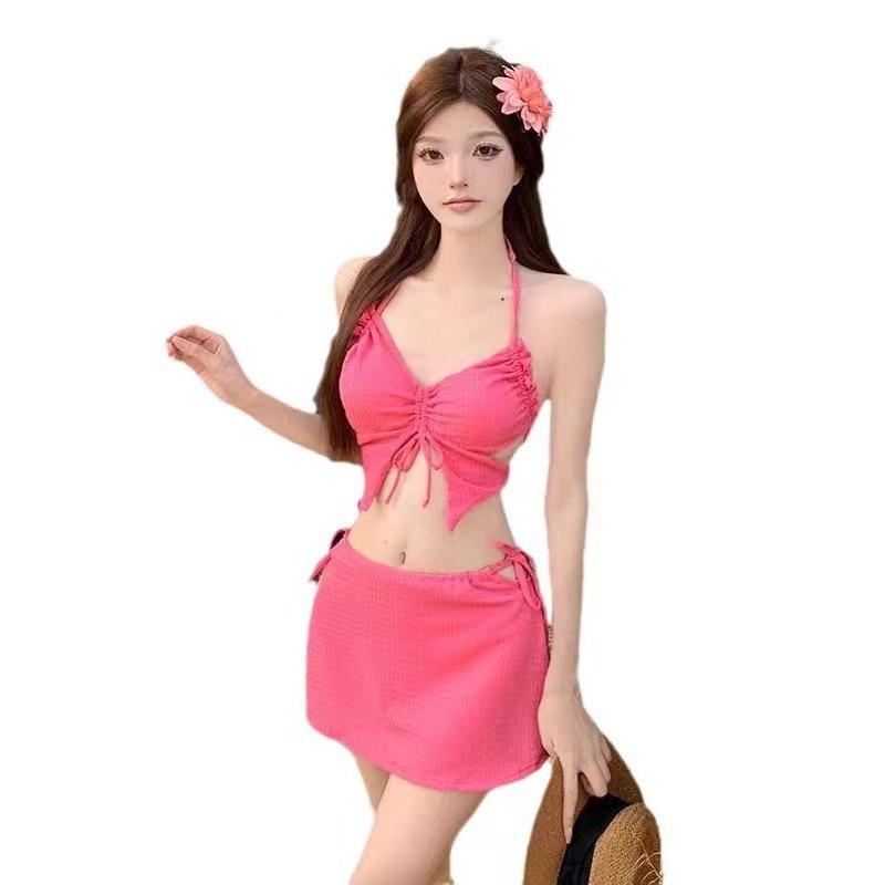 Sweet & Sexy Rose Red Women's Three-Piece Bikini - Influencer Style for Beach Vacations