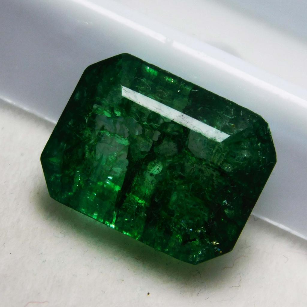 Natural Green Emerald Loose Gemstone 7 ct Colombian Emerald Shape for Jewelry Making and Crafts