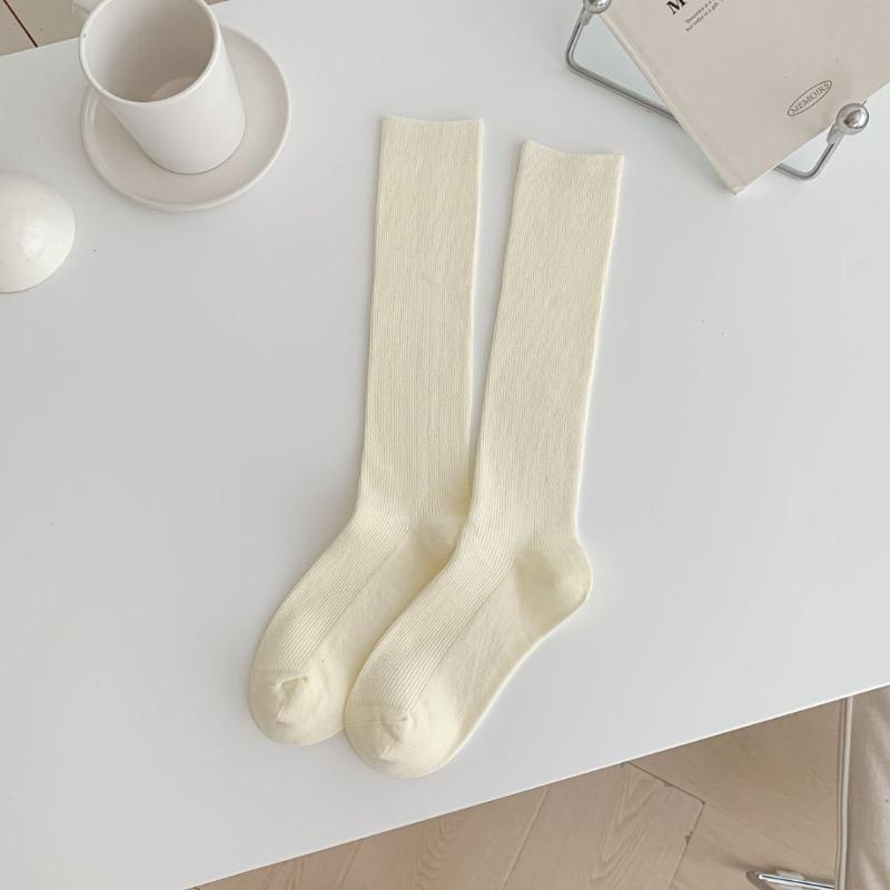 

Женские весенне-осенние носки до середины икры однотонные, модные носки с вертикальной сборкой черного цвета 1 pair