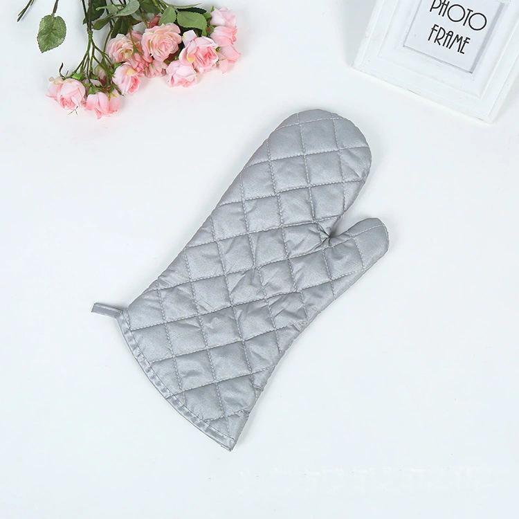 Kuchyňské mikrovlnné rukavice s postříbřeným povrchem, Zlaté prodloužené rukavice do trouby