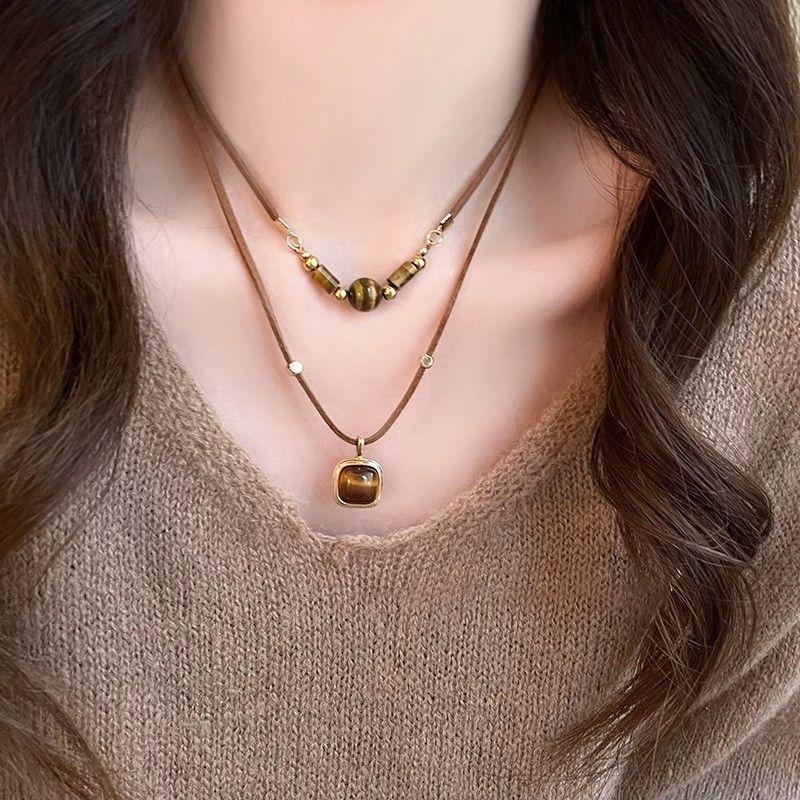 Maillard Tiger's Eye Stone Sun Pendant Necklace Retro Temperament Daily Commuter Collarbone Chain Light Luxury Niche Necklace Women