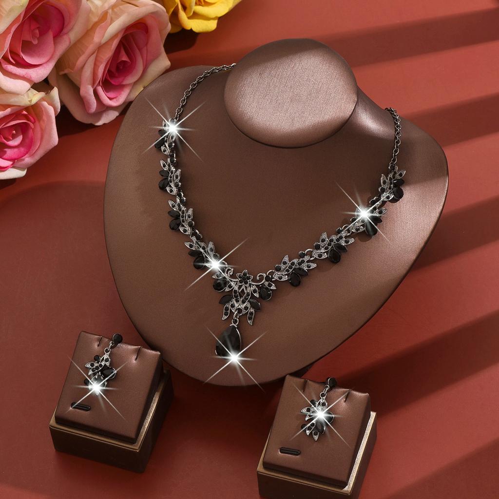 Wedding Dress with Accessories, Collarbone Necklace, Earrings, Two-piece Set, Women's Alloy Jewelry Set
