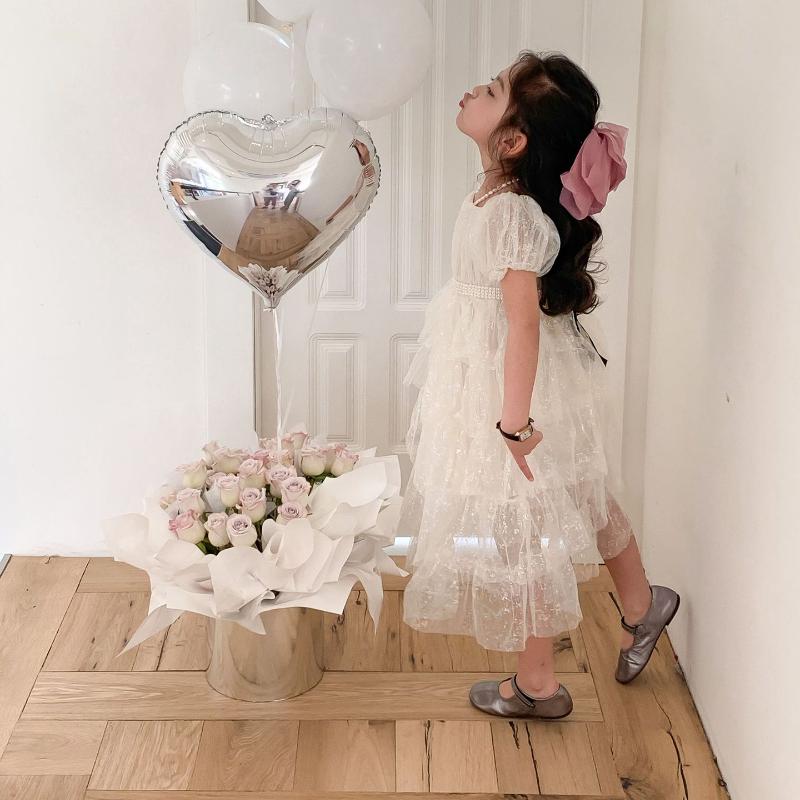 Summer New Girls Fashion Alb Strălucitor Star Mărgele Rochie Tort Copii Gât pătrat Arc Rochii de seară