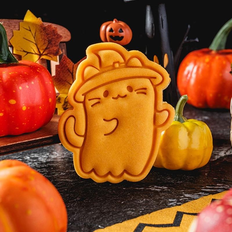 Pack of 8 Halloween Biscuit Molds Cookie Molds Cats Shape Biscuit Cutter Cookie Tool Present for Baking Enthusiasts
