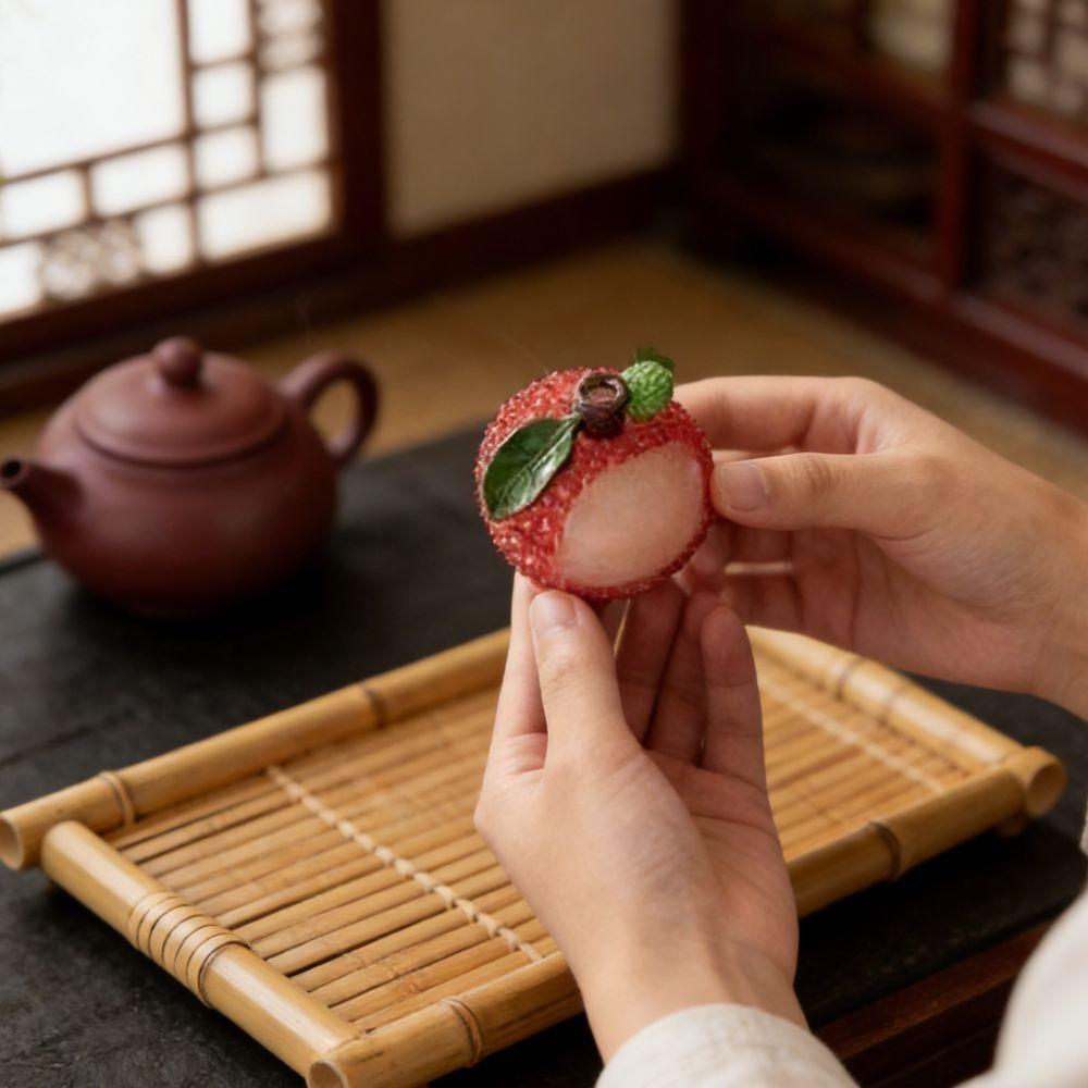 Sweet Resin Litchi Incense Burner Home Ornaments Exquisite Fruit Aromatherapy Stove Creative Mini Incense Burner Indoor