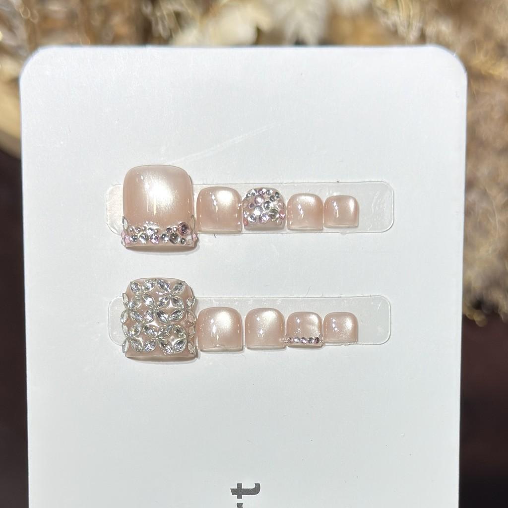 [5in1 Toolkit+HANDMADE]Handmade Press On Toenail French Summer Nude Cat Eye Sparkling 3D Diamond Sequins Fake Nail Patch Artificial Nail Reusable XS