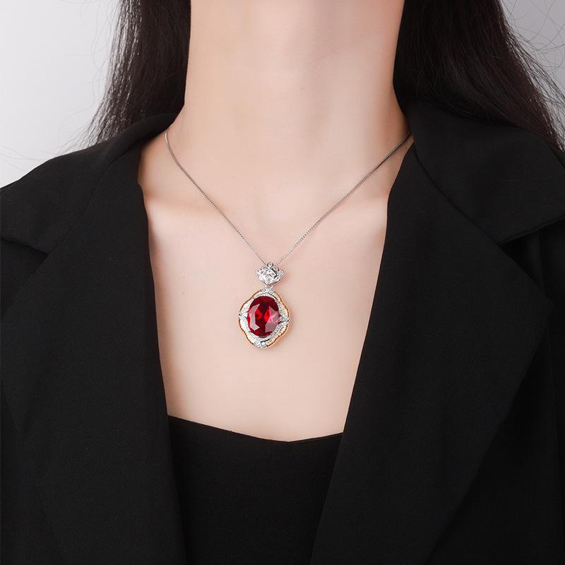 Jewelry Copper Bottom Gold-Plated Simulation Red Corundum Blue Spinel Temperament Retro Pendant 15 * 20