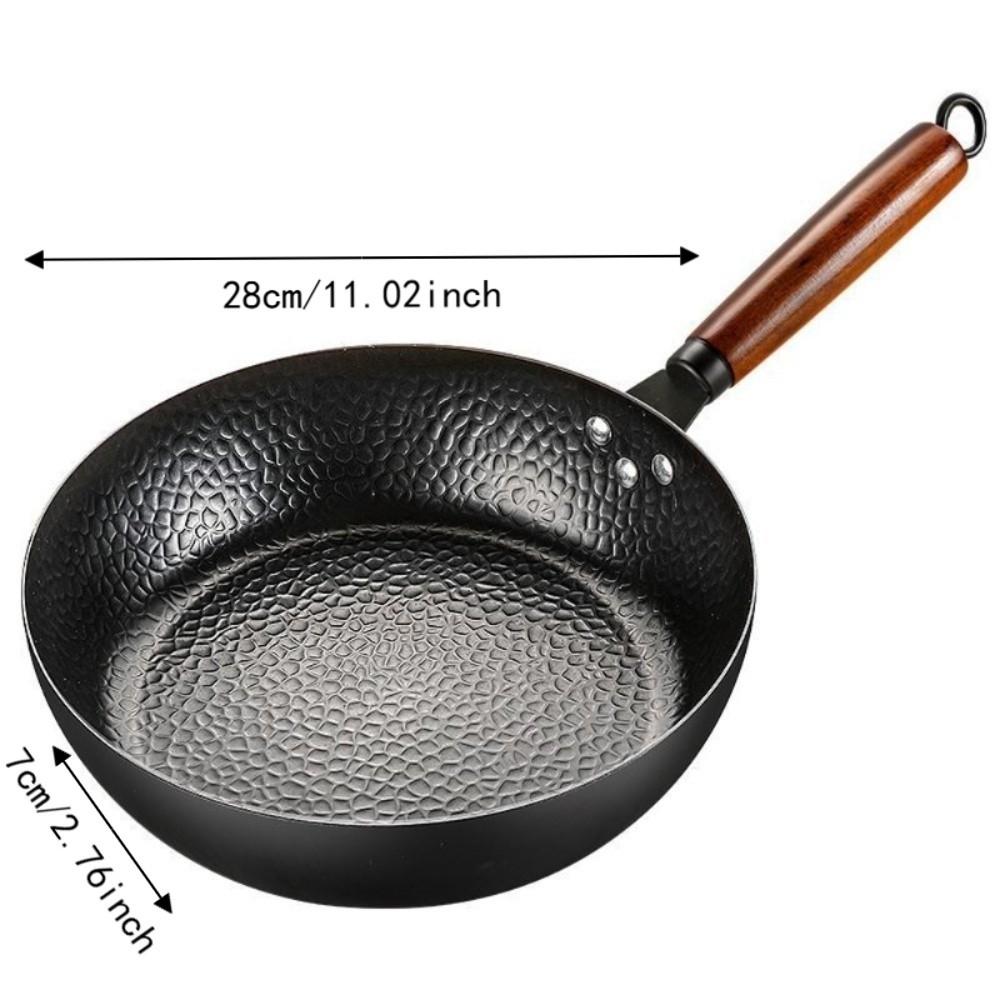 Wooden Handle Hammered Iron Wok Uncoated Cooking Pot Durable Hammered Frying Pan Breakfast