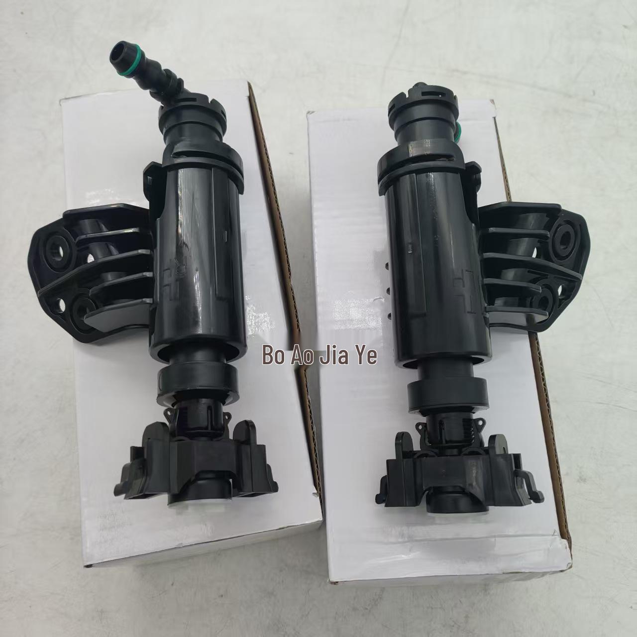 

98671-D7000 98672-D7000 Headlight Washer Nozzle Cleaner for 15-20 Hyundai Tucson 98672-D7000: Variant 2