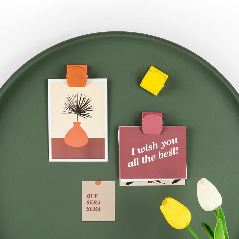 1 Stück Mini-Magnetklemme, mehrfarbig, magnetische Büroklammer für Kühlschrank, Aktenindex, Foto, Memo, Büro, Schule