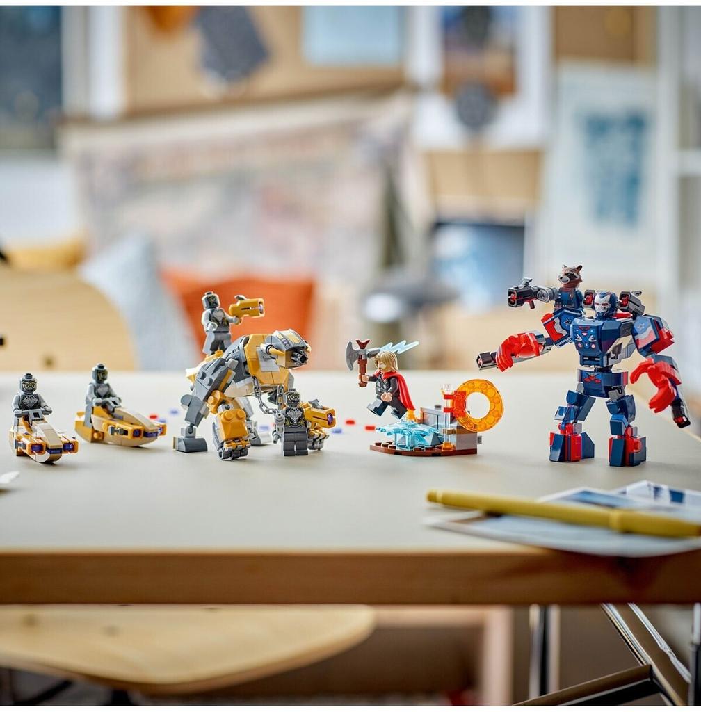 LEGO Marvel Constructor – Avengers: Endgame Thor Vs. Chitauri (76322)