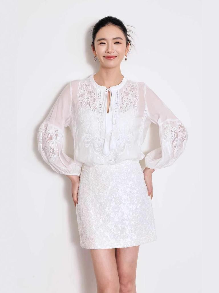 2026 Spring French Court-Style Embroidered Women's Lace Puff Sleeve Top