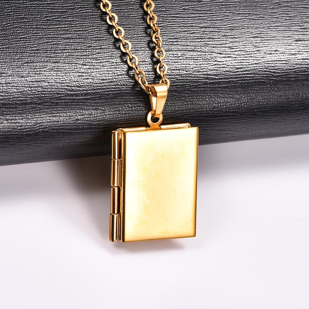 Collana con Ciondolo Medaglione Portafoto a Forma di Libro in Acciaio Inossidabile per Donne Uomini Intagliato Apribile Cornice per Foto Catena Charms Gioielli in Metallo
