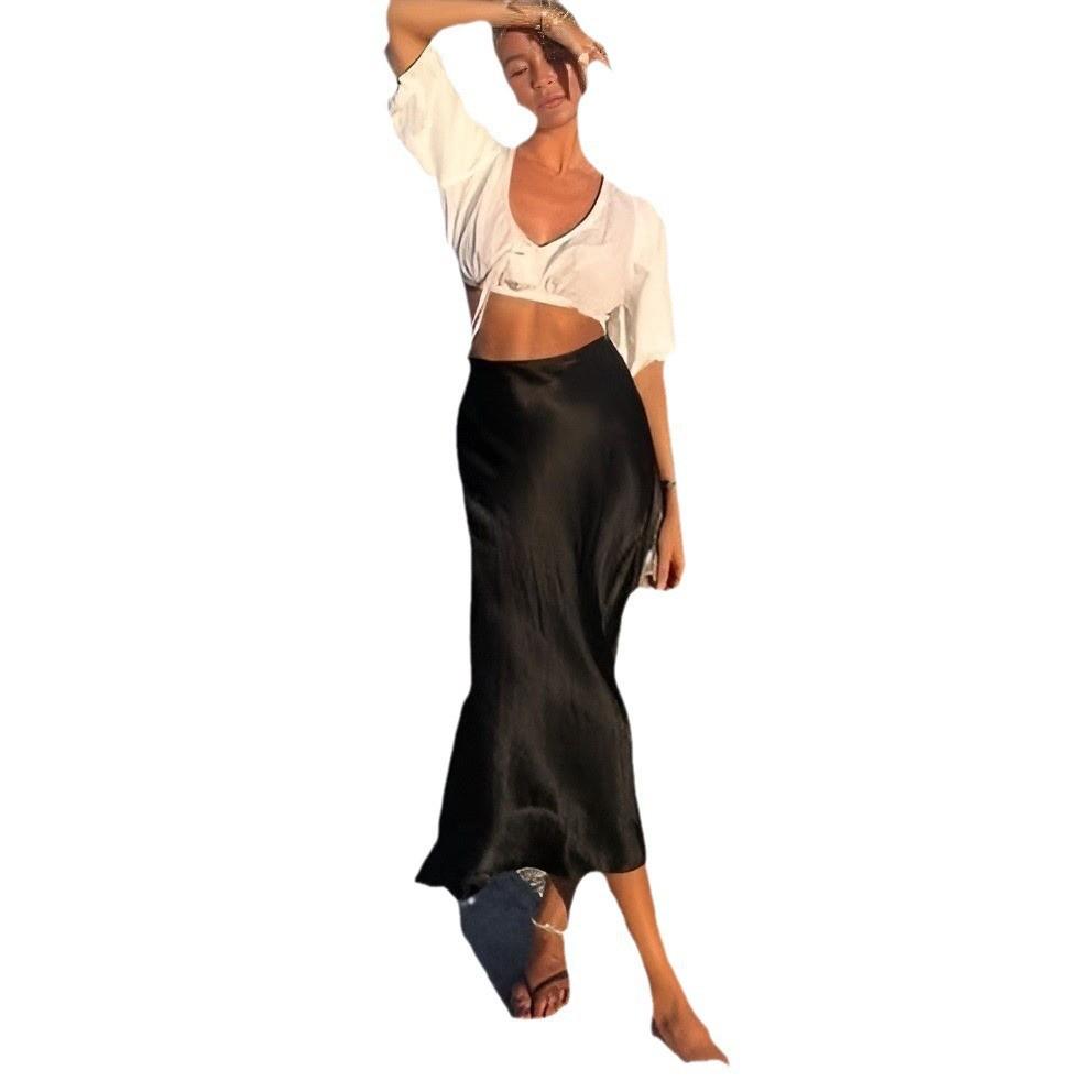 2023 Autumn Women's High Elastic Satin Short Skirt with Modern Design