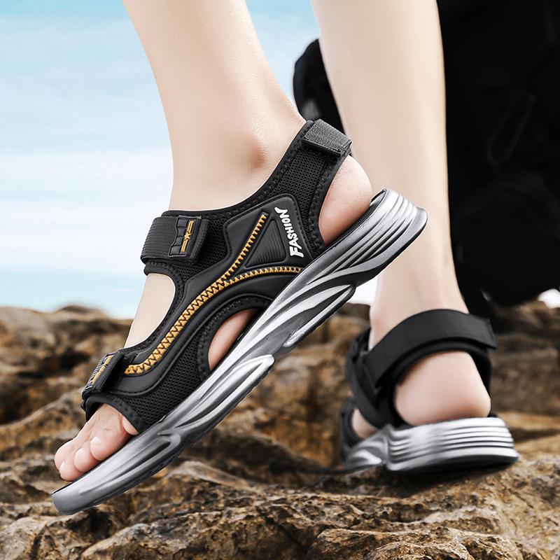 Sandals men summer fashion casual new style breathable comfort light versatile soft bottom wear-resistant casual beach sandals