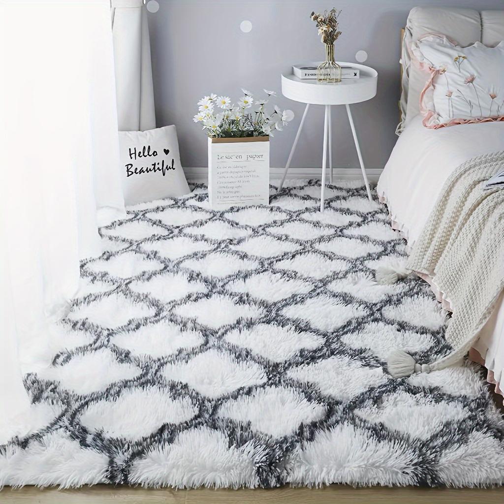 Fluffy Long Pile Area Rug, , Non-Slip, Soft Bedroom Bedside Carpet, Cozy Nordic Style Home Decor for Living Room Sofa or Bay Window